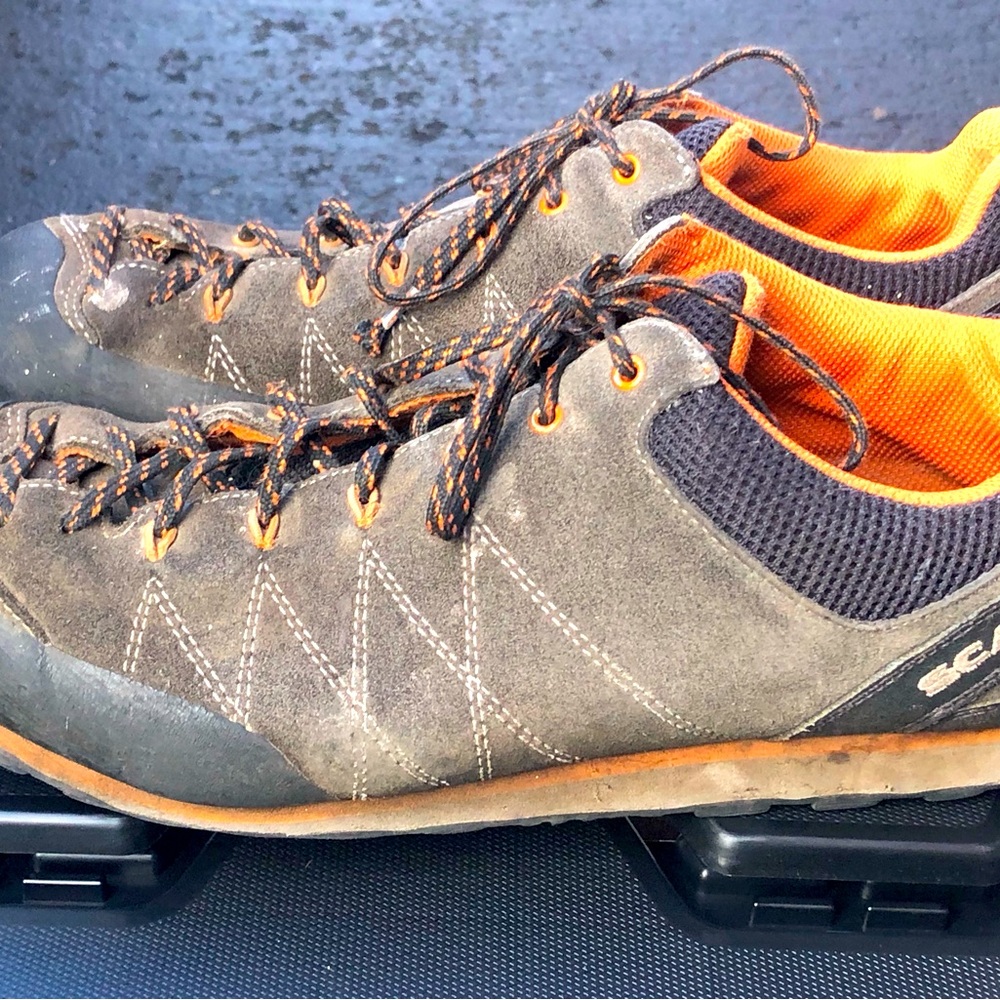 SCARPA Crux Men's Approach/Hiking Shoes Color Shark/Tonic Size 10